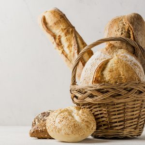 basket-with-various-white-whole-grain-bread